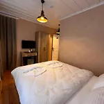 Lovely History Hotel *