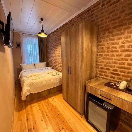 Lovely History Istanboel