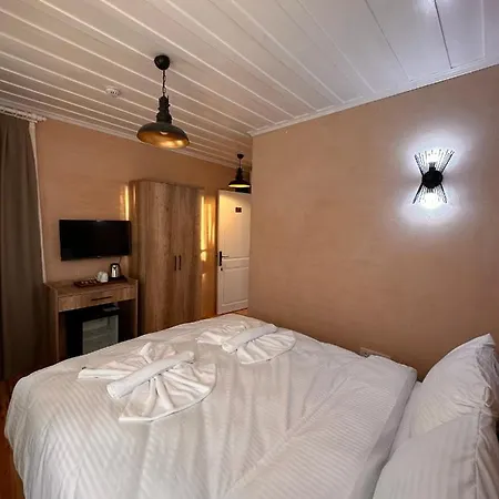 Lovely History اسطنبول